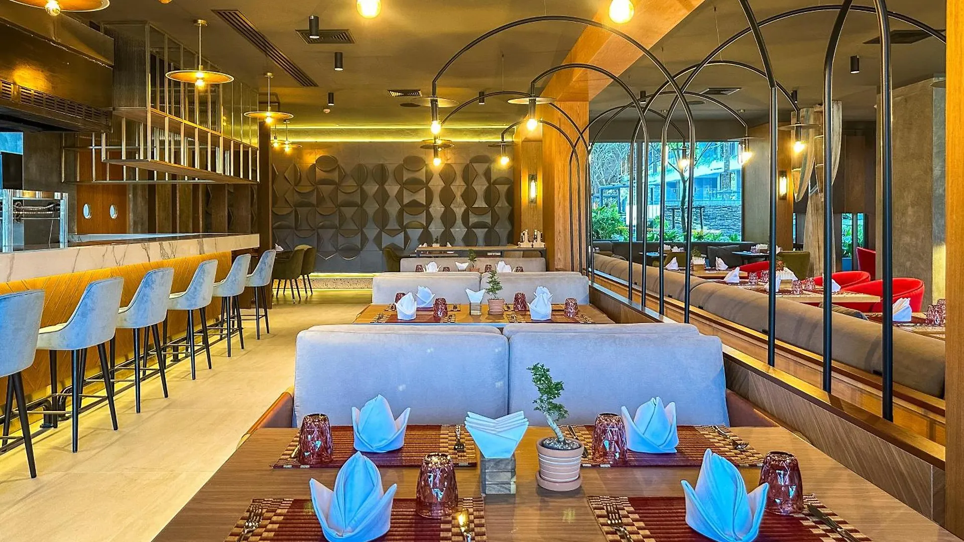 La Green Hotel And Residence Bang Tao Beach  5*, Bang Tao Beach (Phuket) Thailand